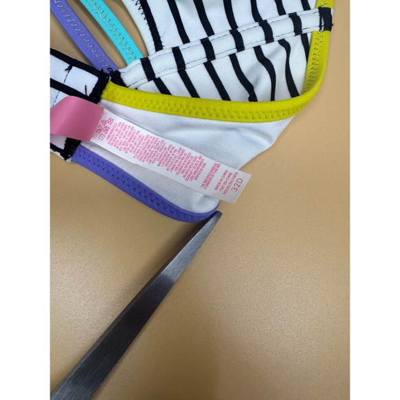 Victoria's Secret Striped Bikini 2 Piece Halter Top Push Up Size 32D Medium Bott - Picture 11 of 13